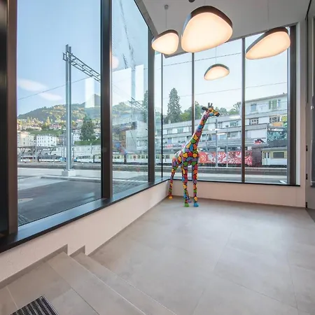 4 People City Center Modern Boutique Room * Montreux